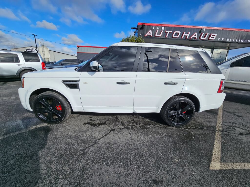Used 2011 Land Rover Range Rover Sport HSE AWD/4WD image 2