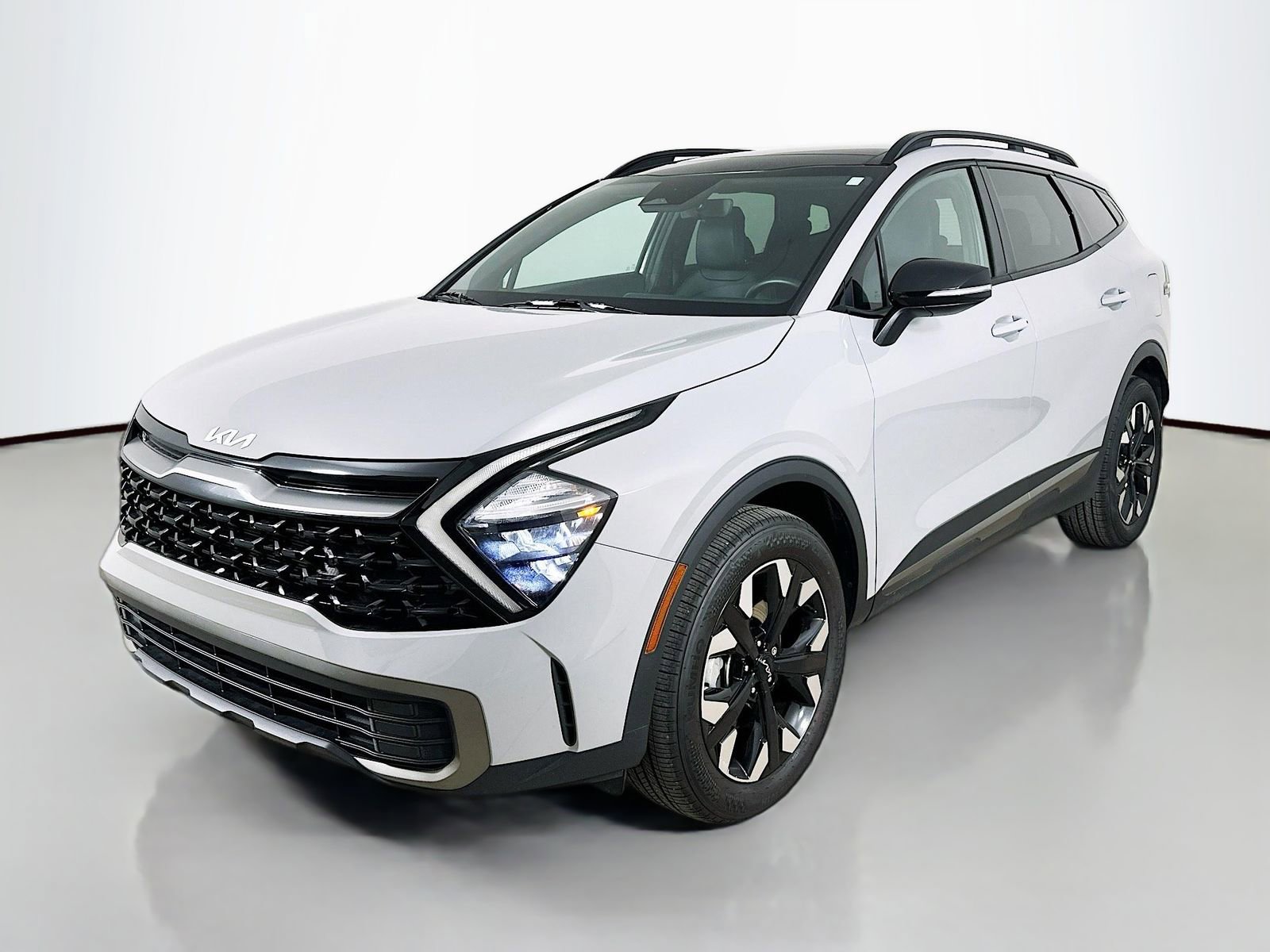 Used 2023 Kia Sportage X-Line w/ X-Line Premium Package AWD/4WD image 1