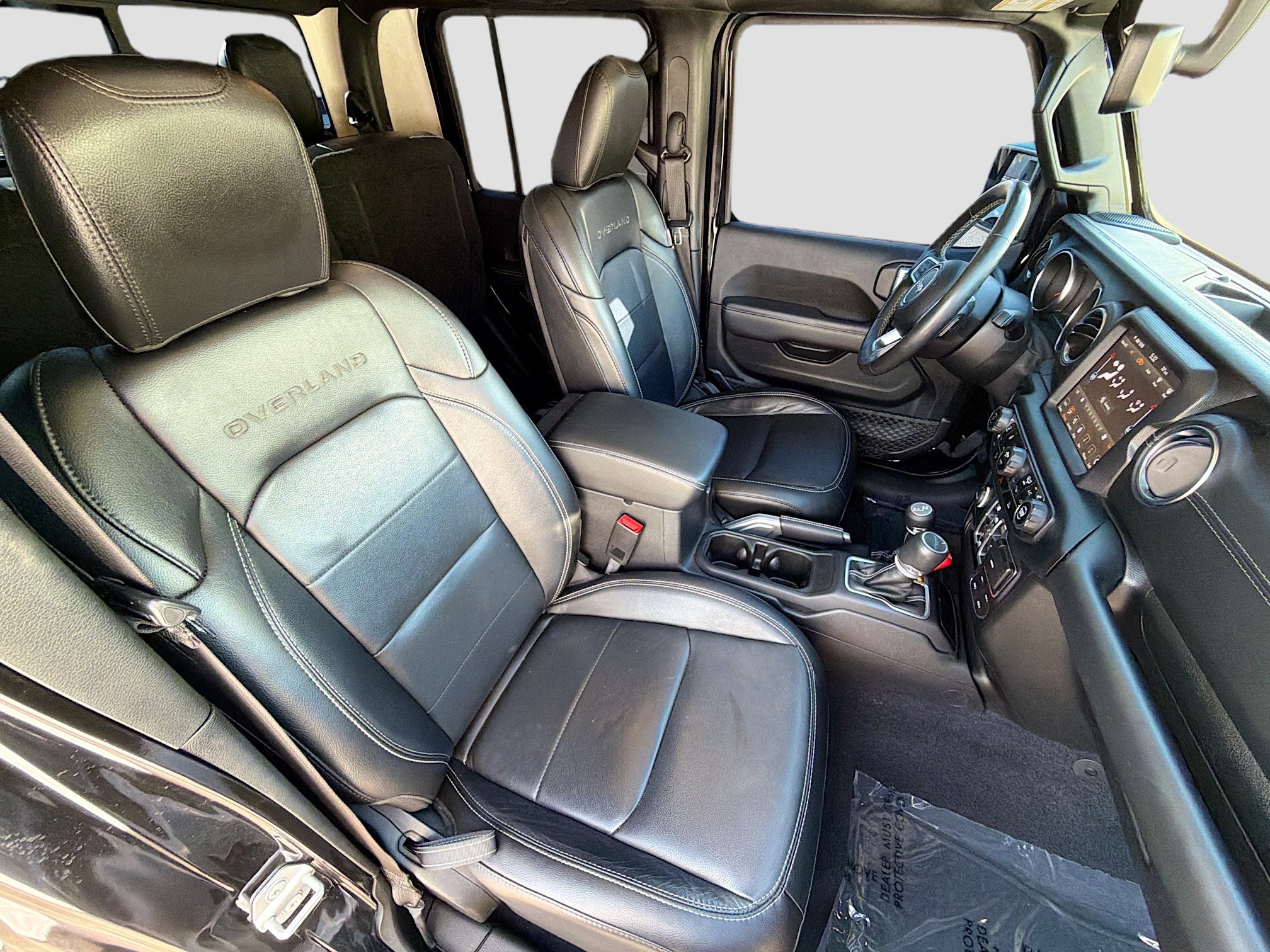 Used 2020 Jeep Gladiator Overland AWD/4WD image 14