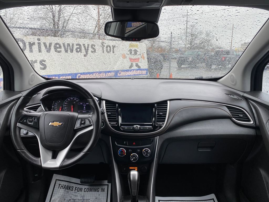 Used 2020 Chevrolet Trax LT w/ Driver Confidence Package image 18