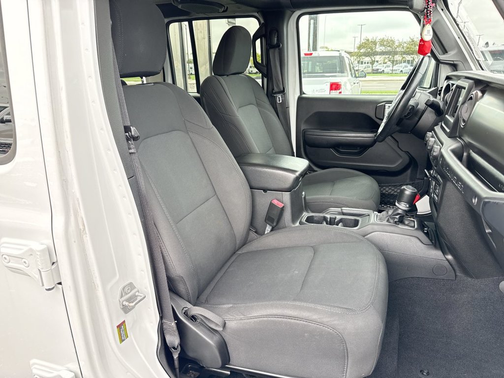 Used 2019 Jeep Wrangler Unlimited Sport S AWD/4WD image 25