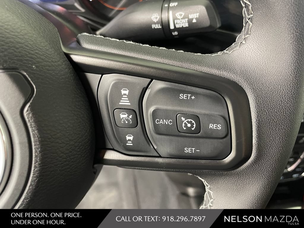 Used 2025 Jeep Gladiator Rubicon AWD/4WD image 22