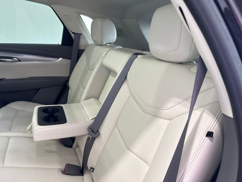 Used 2021 Cadillac XT5 Premium Luxury FWD image 17