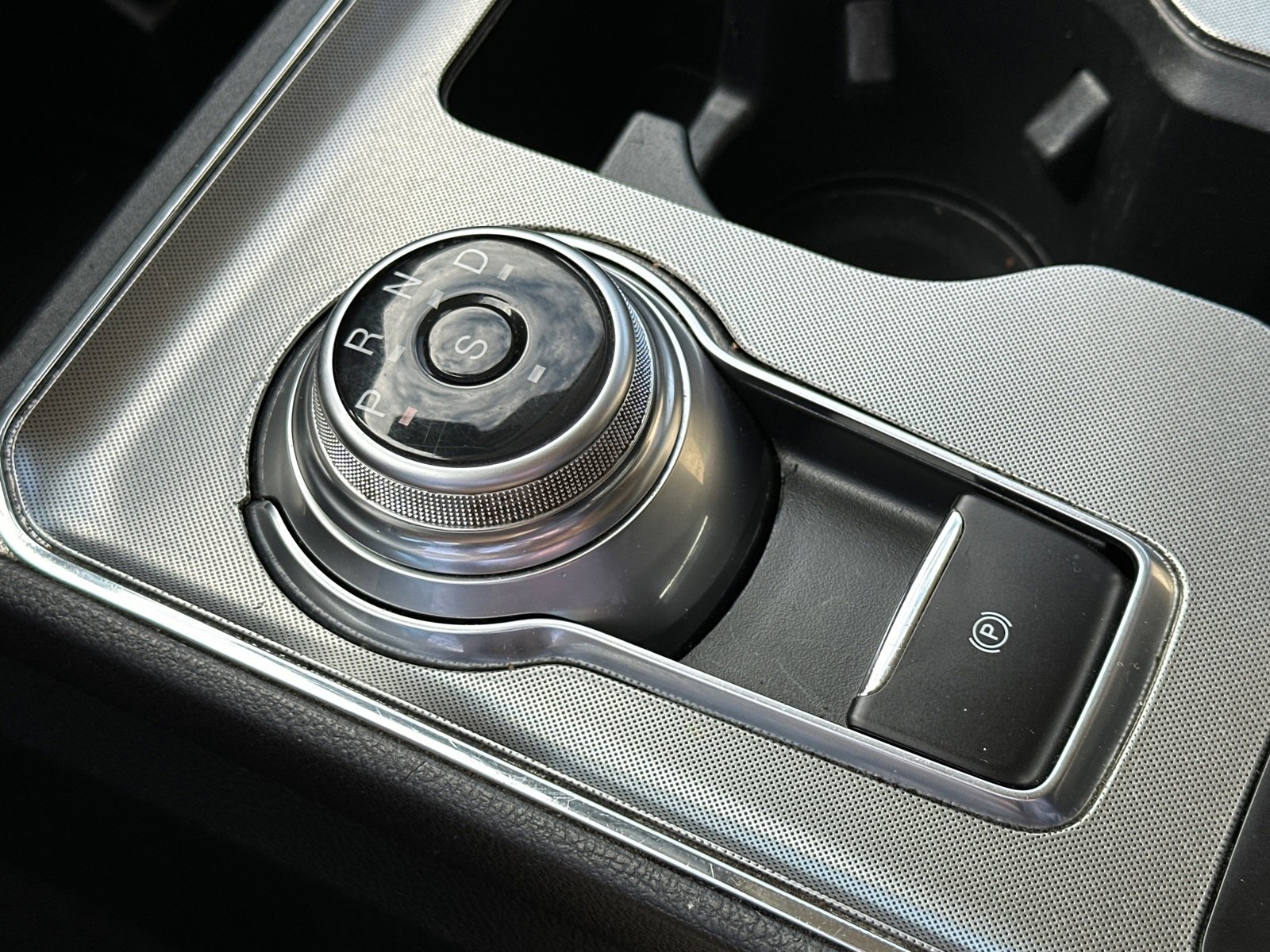 Used 2022 Ford Edge SEL image 30