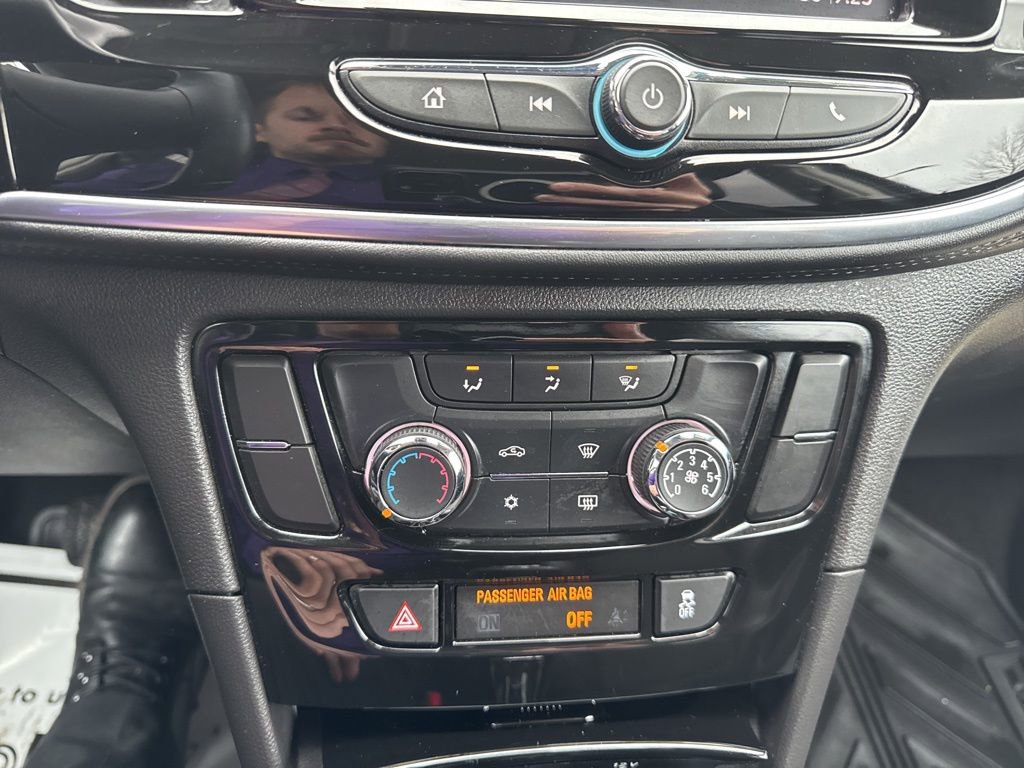 Certified 2022 Buick Encore Preferred w/ Safety Package image 26
