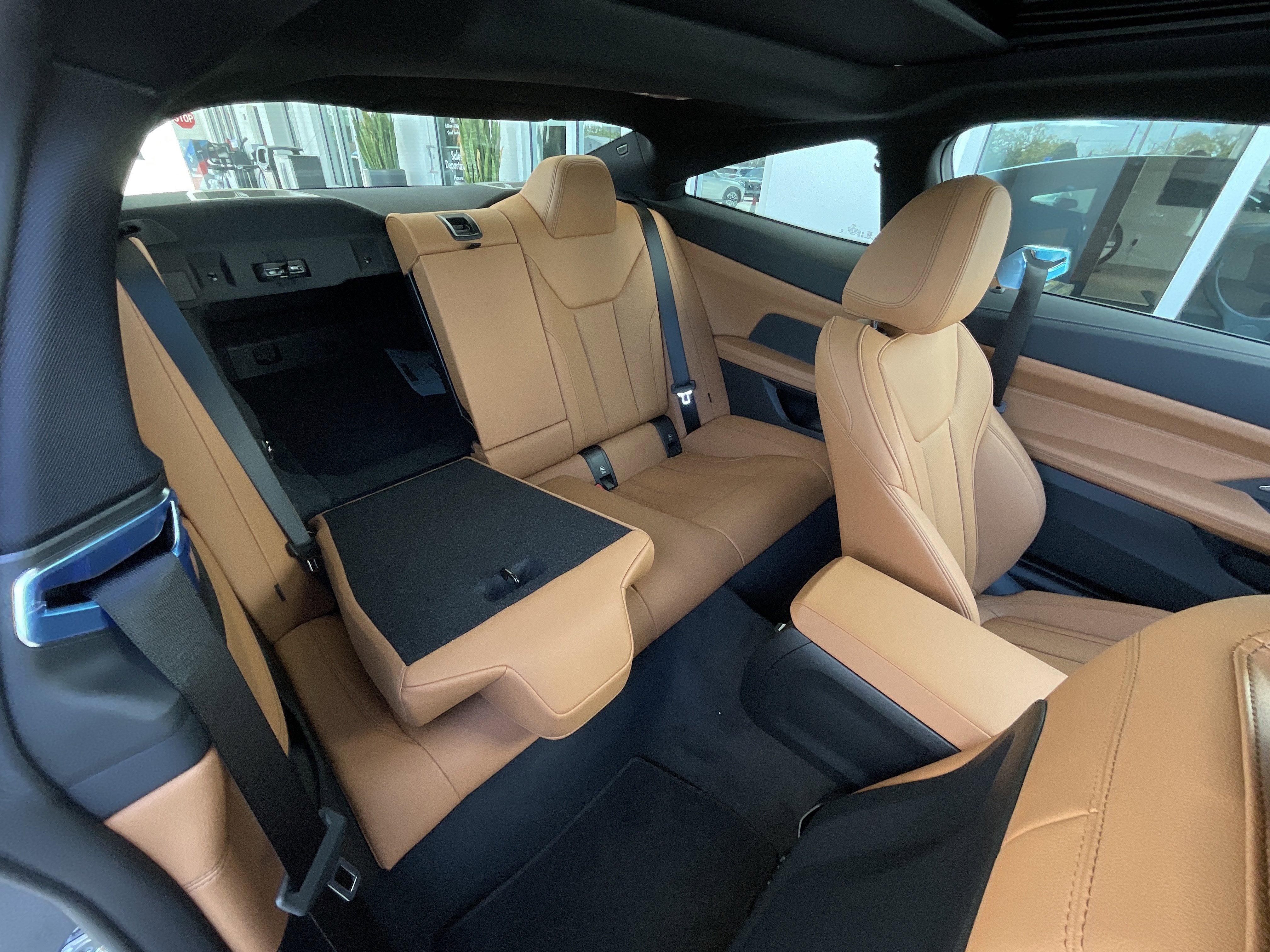 New 2026 BMW 440i xDrive Coupe w/ M Carbon Exterior Package image 25