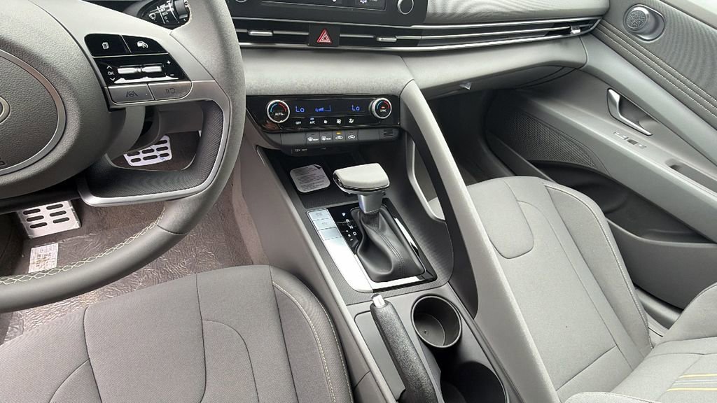 New 2026 Hyundai Elantra Sport w/ Cargo Package image 26
