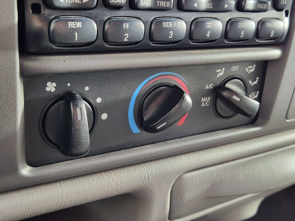 Used 2001 Ford F250 Lariat AWD/4WD image 22