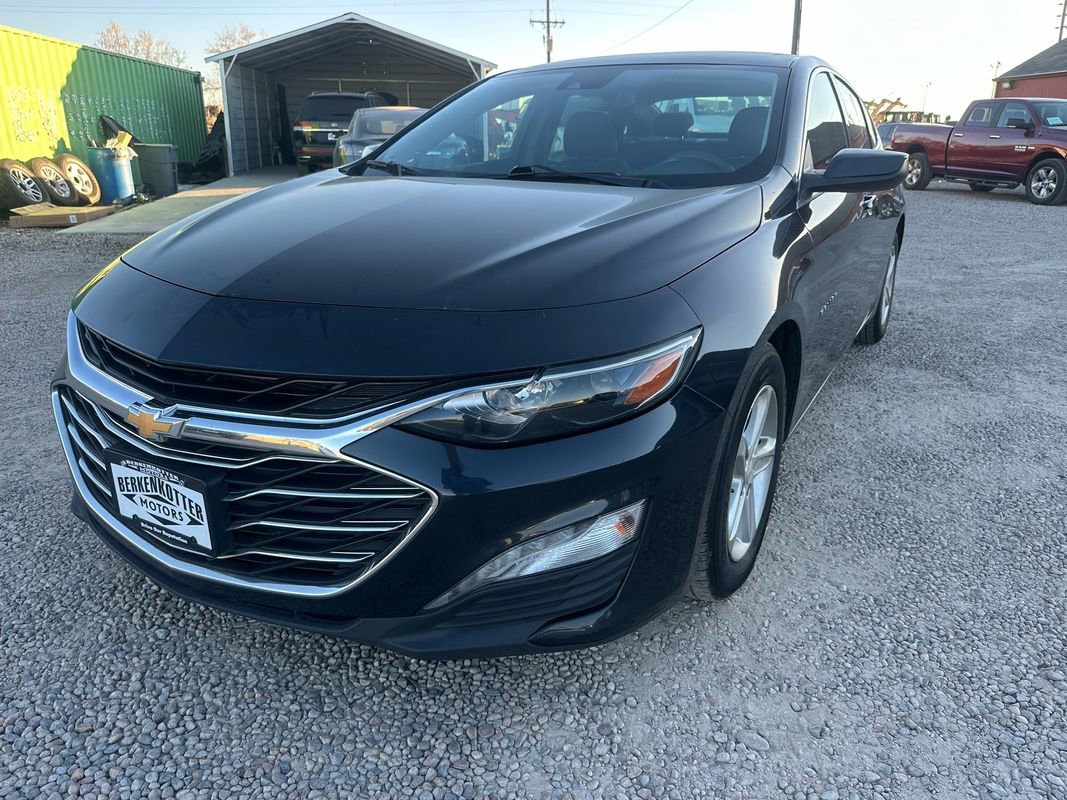 Used 2023 Chevrolet Malibu LT image 4