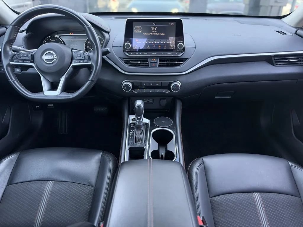 Used 2024 Nissan Altima 2.5 SR FWD image 11