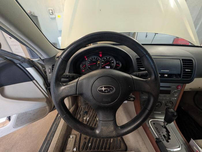 Used 2006 Subaru Outback 2.5i AWD/4WD image 33