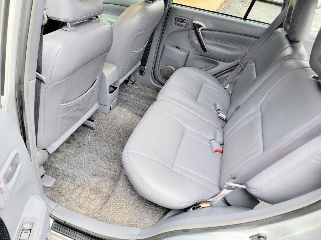 Used 2002 Toyota RAV4 4WD w/ "L" Pkg image 15