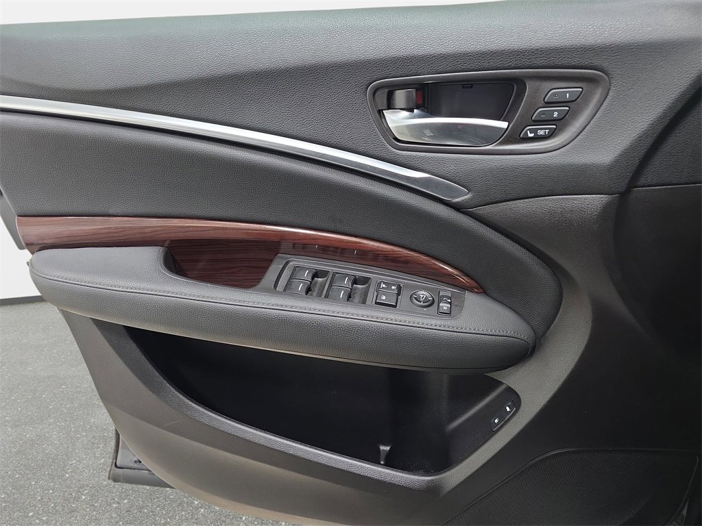 Used 2016 Acura MDX SH-AWD image 26