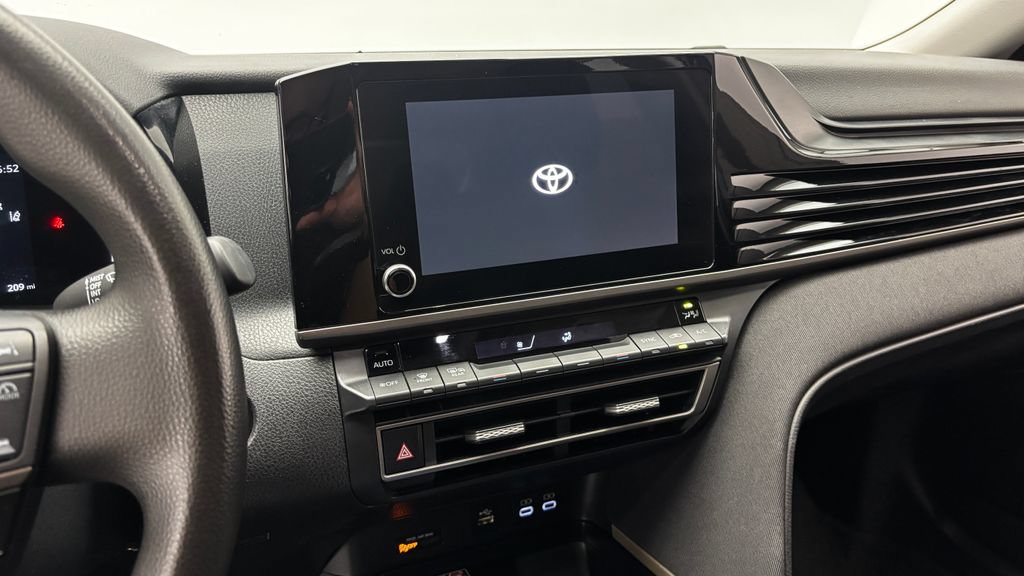 Used 2025 Toyota Camry LE FWD image 23