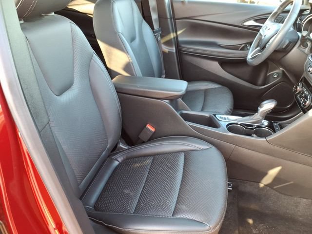 Used 2023 Buick Encore GX Essence w/ Experience Buick Package FWD image 22