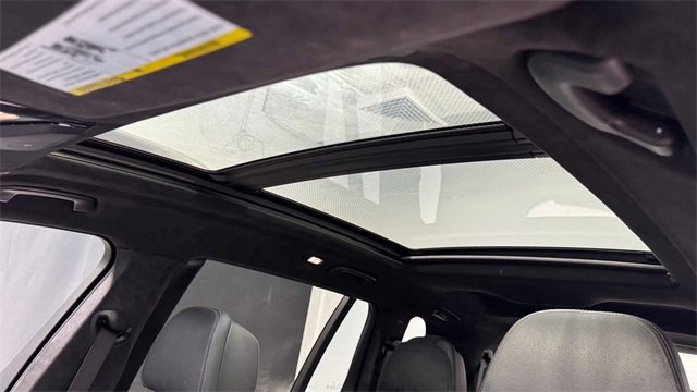 Used 2020 BMW X7 M50i w/ Executive Package image 35