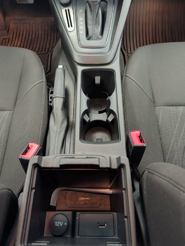 Used 2018 Ford Focus SE FWD image 31