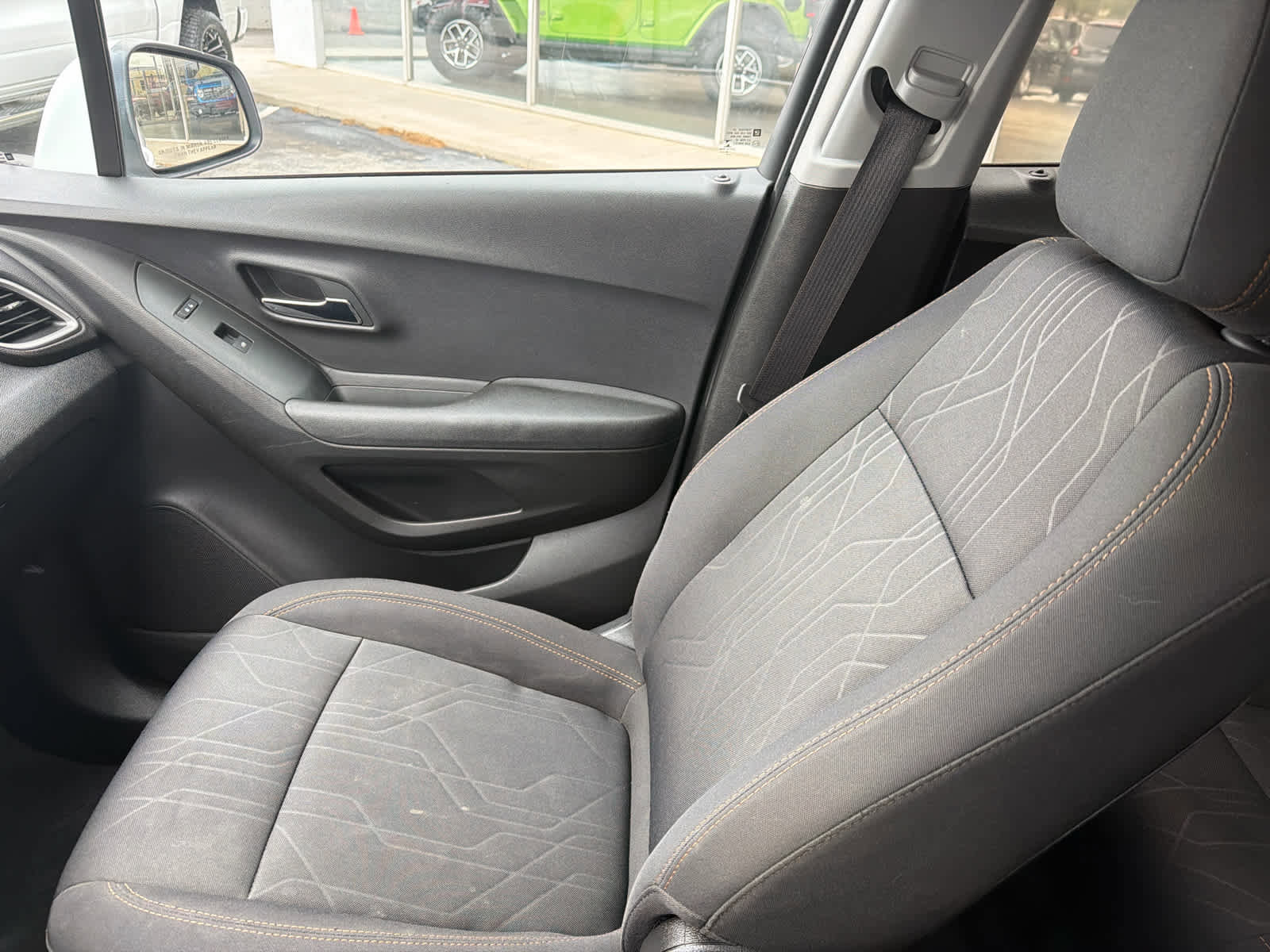 Used 2019 Chevrolet Trax LT image 28