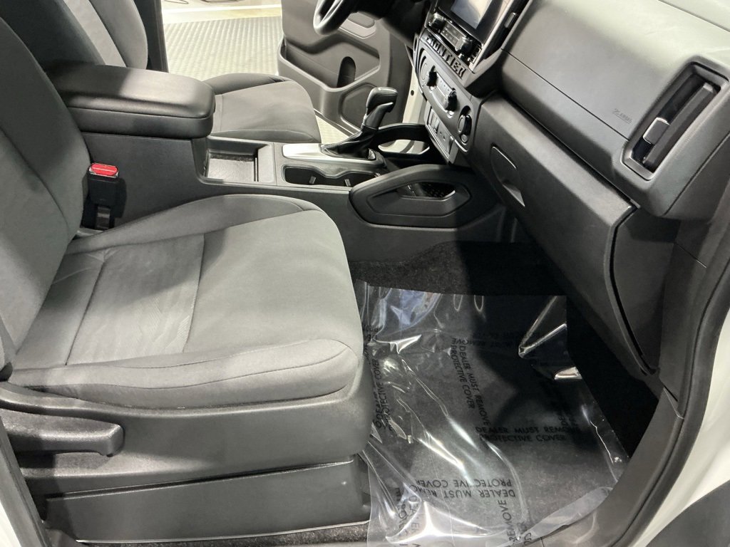 Used 2025 Nissan Frontier S w/ S Utility Package image 18