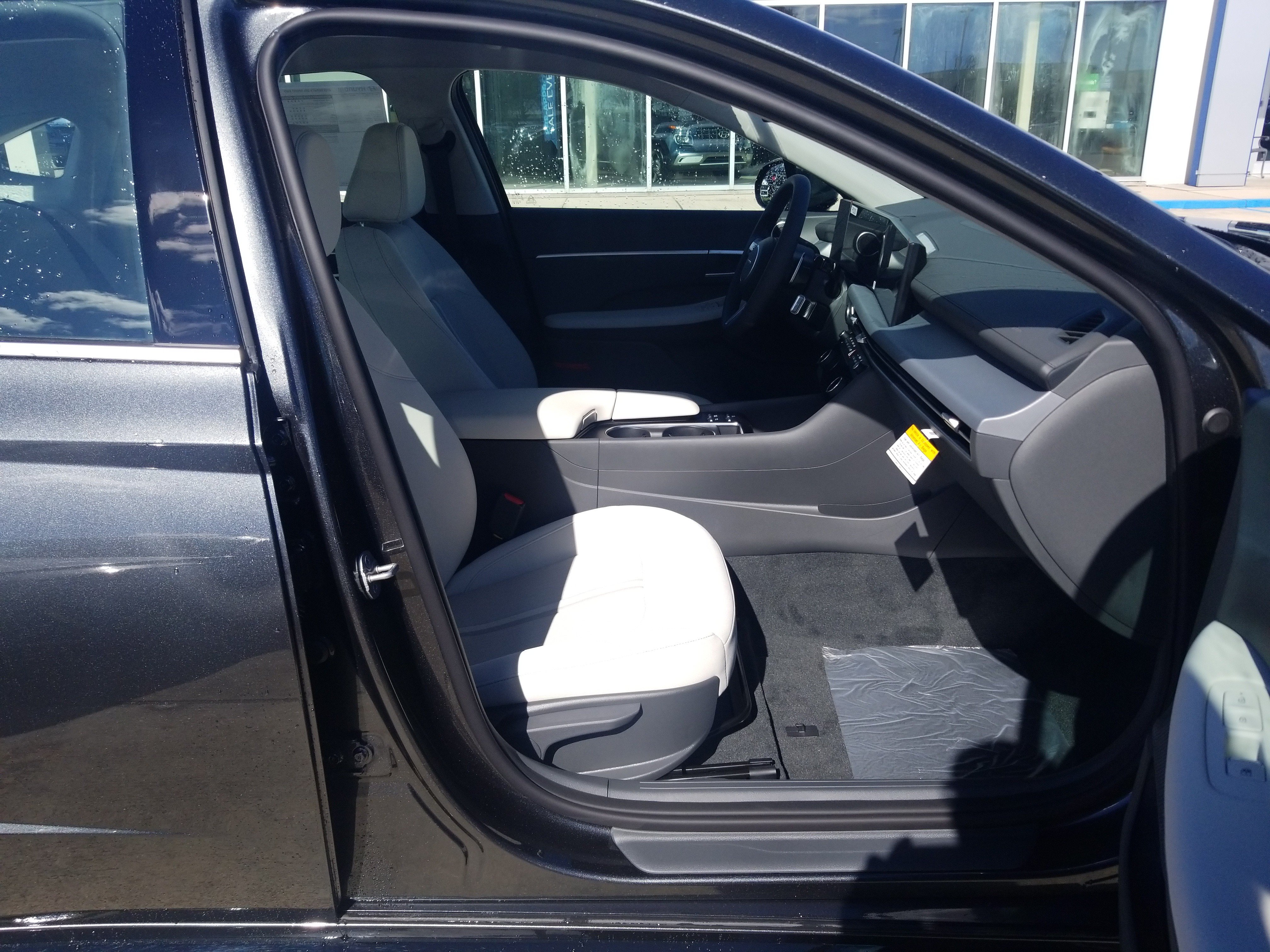 New 2026 Hyundai Sonata SEL FWD image 17