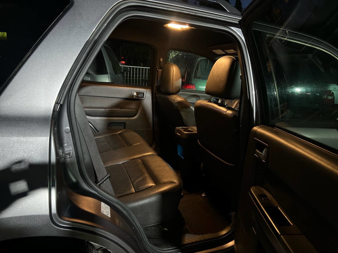 Used 2010 Ford Escape Limited image 25