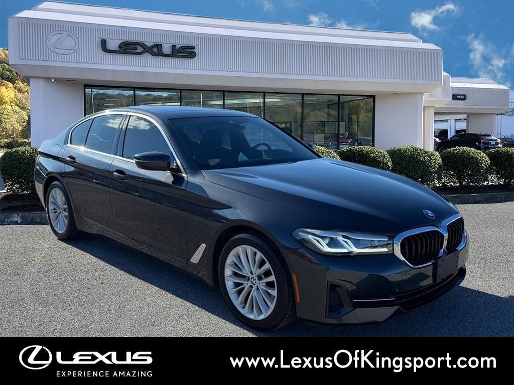 Used 2021 BMW 530i xDrive w/ Premium Package AWD/4WD image 7