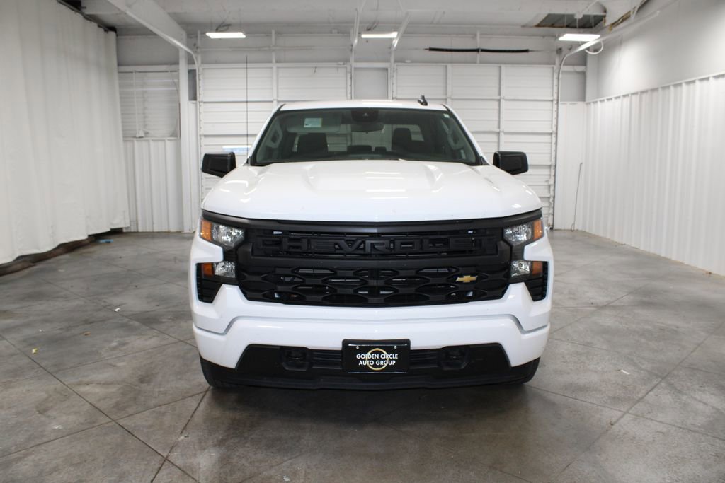 Used 2024 Chevrolet Silverado 1500 Custom image 3