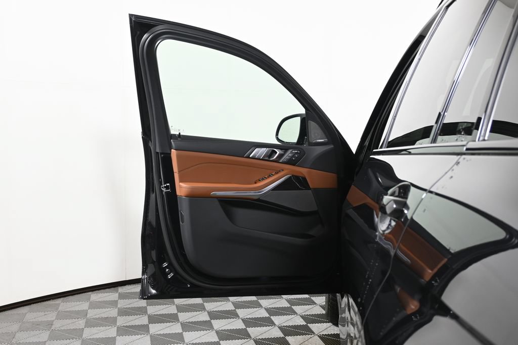 New 2027 BMW X7 M60i AWD/4WD image 28