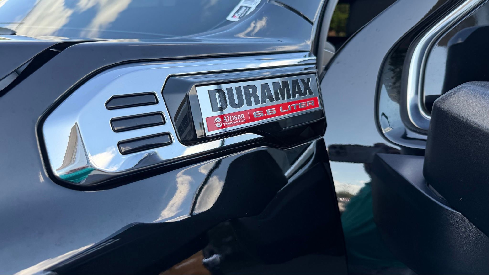 Used 2013 Ford Edge Limited w/ Driver Entry Pkg FWD image 4