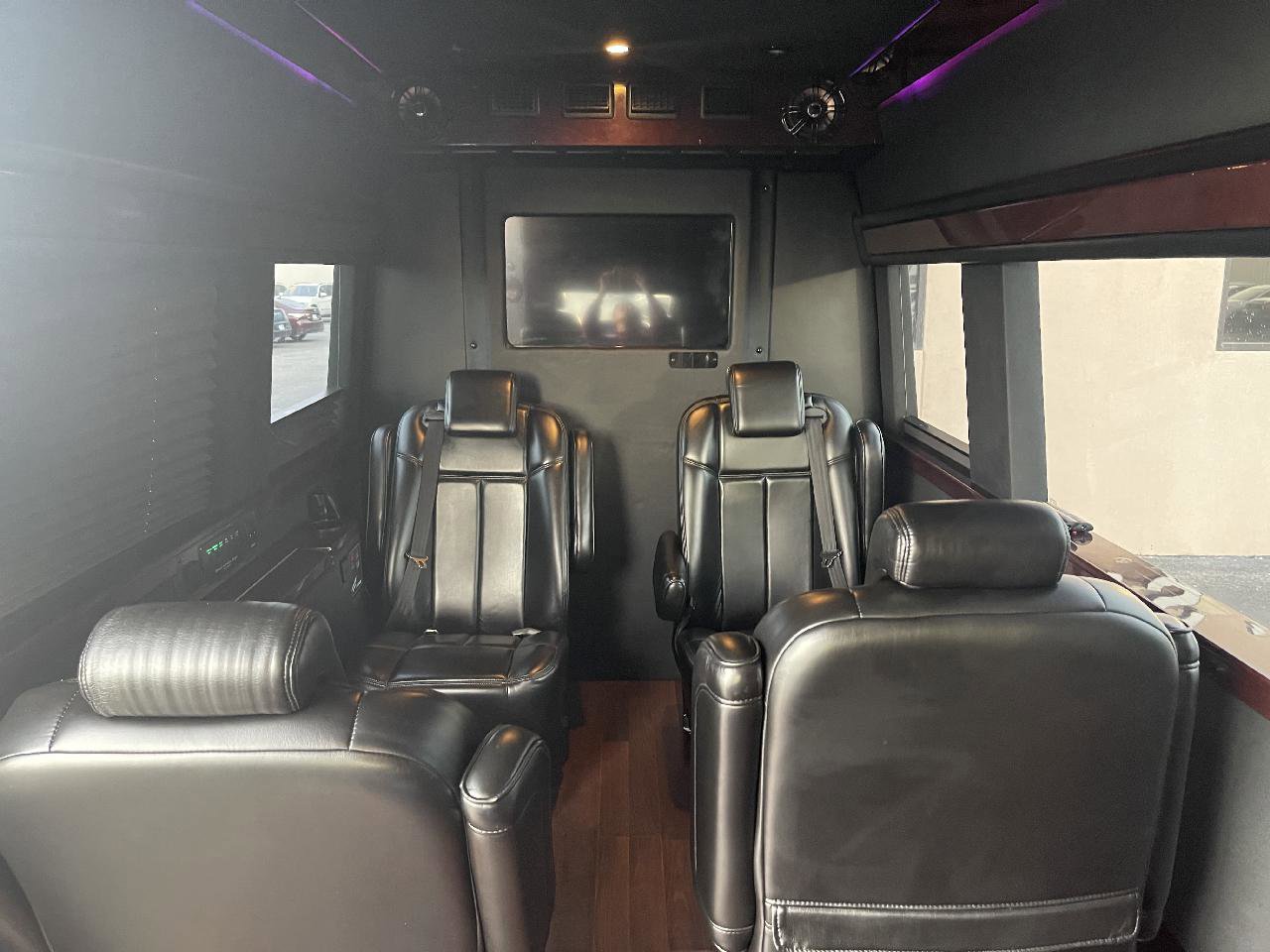 Used 2009 Dodge Sprinter 2500 RWD image 20