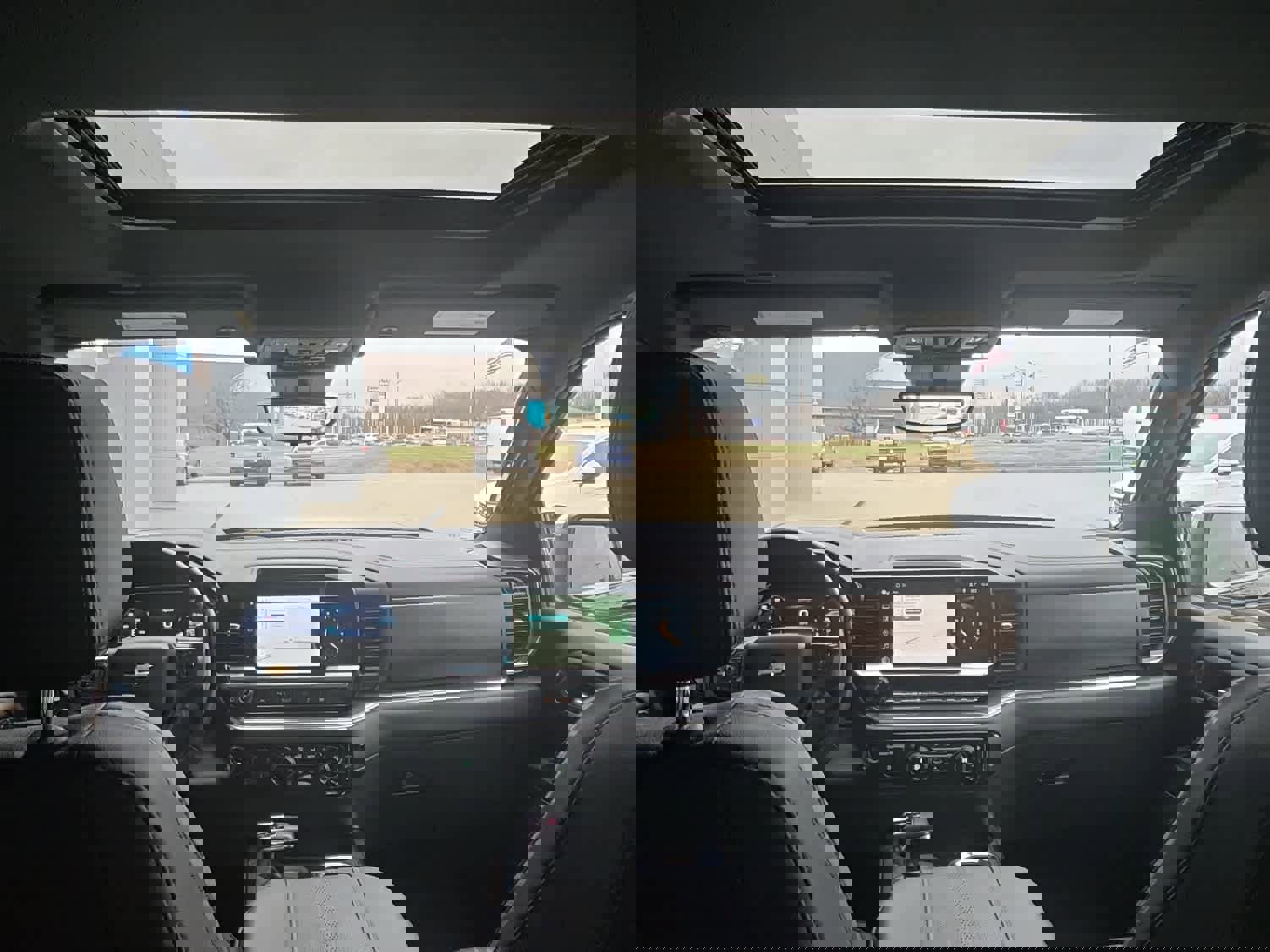 Used 2024 Chevrolet Silverado 1500 High Country w/ High Country Premium Package image 18