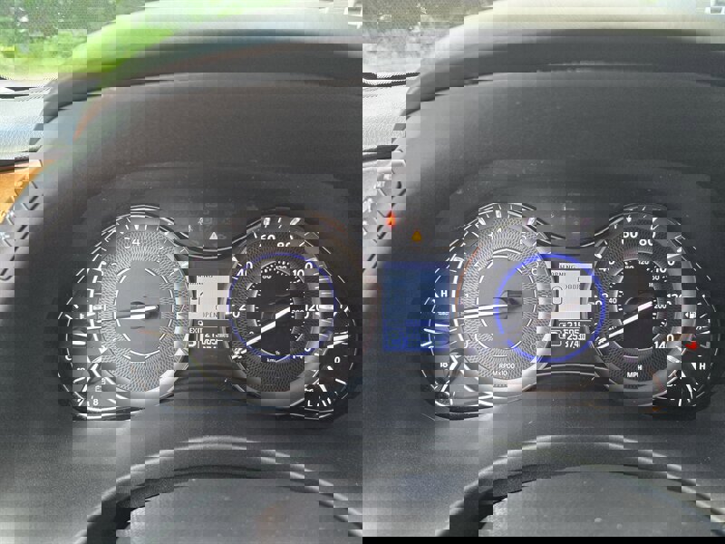 Used 2014 INFINITI QX80 4WD w/ Theater Package image 5