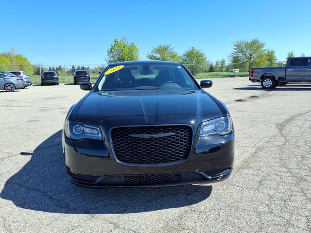 Used 2023 Chrysler 300 Touring w/ Sport Appearance Package RWD image 2