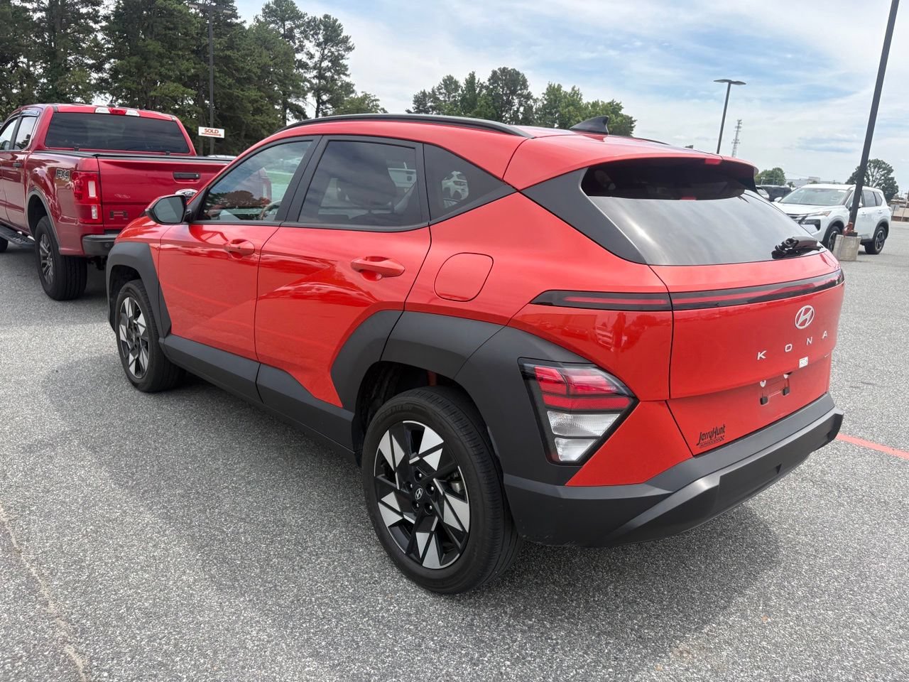 Used 2024 Hyundai Kona SEL AWD/4WD image 6