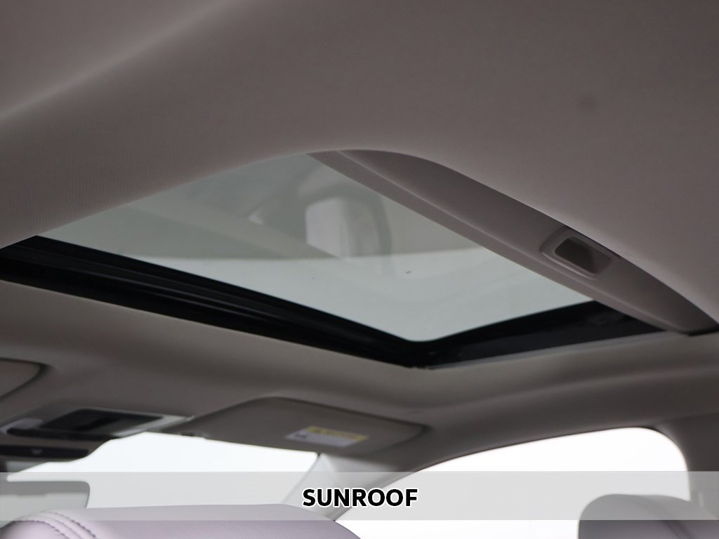 Used 2025 Honda HR-V EX-L image 3