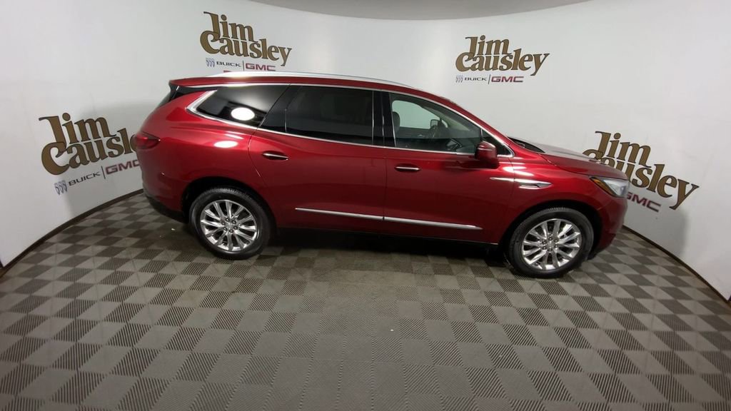 Used 2021 Buick Enclave Essence w/ Sound and Sites Package image 9