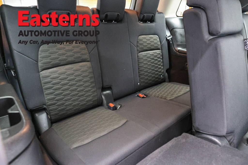 Used 2023 Nissan Pathfinder S AWD/4WD image 24