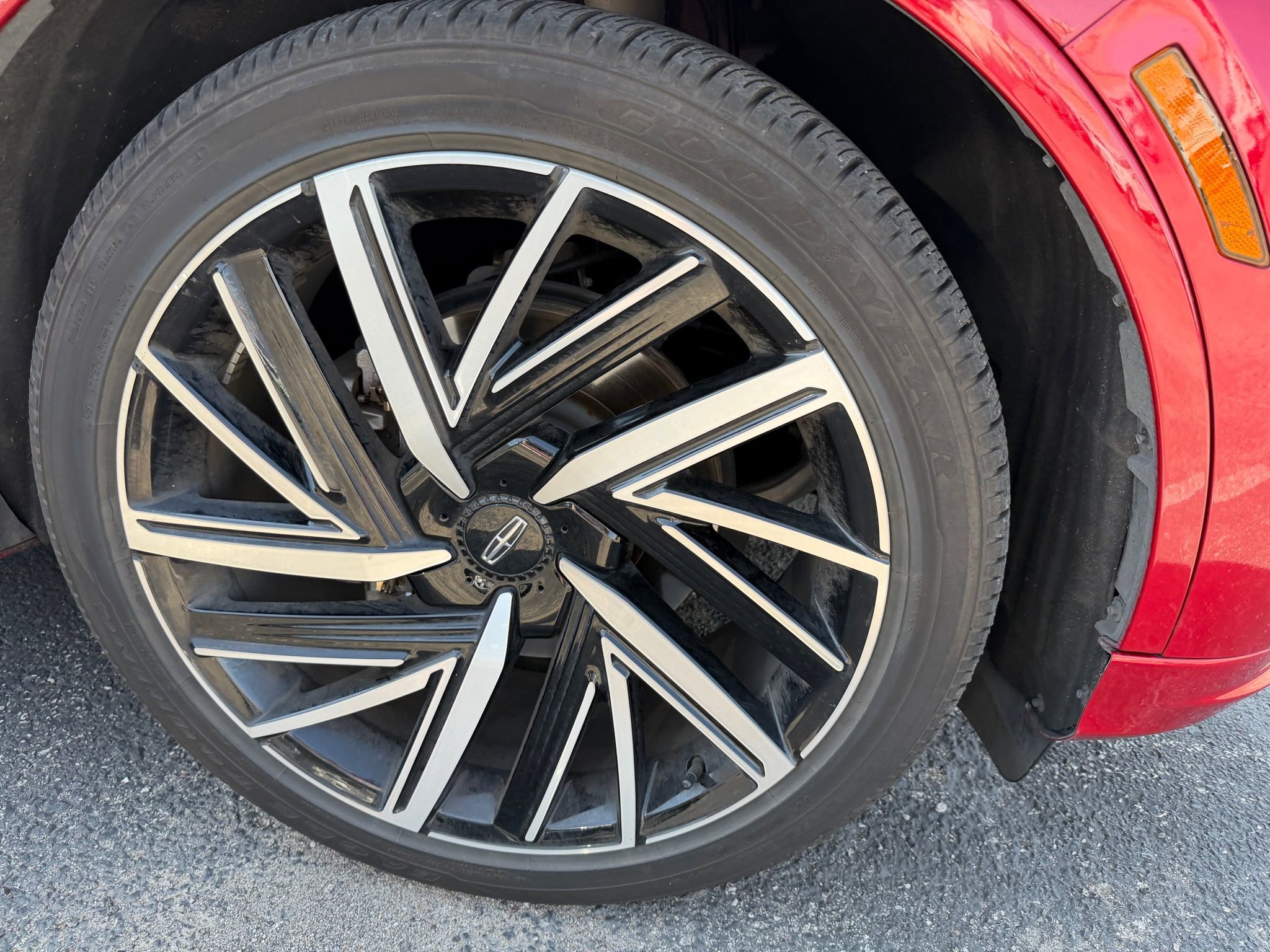 Certified 2025 Lincoln Aviator Black Label w/ Jet Appearance Package image 4