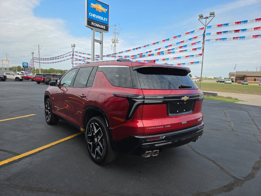 Used 2026 Chevrolet Traverse High Country w/ LPO, Floor Liner Package AWD/4WD image 5