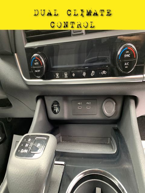 Used 2025 Nissan Rogue SV image 19