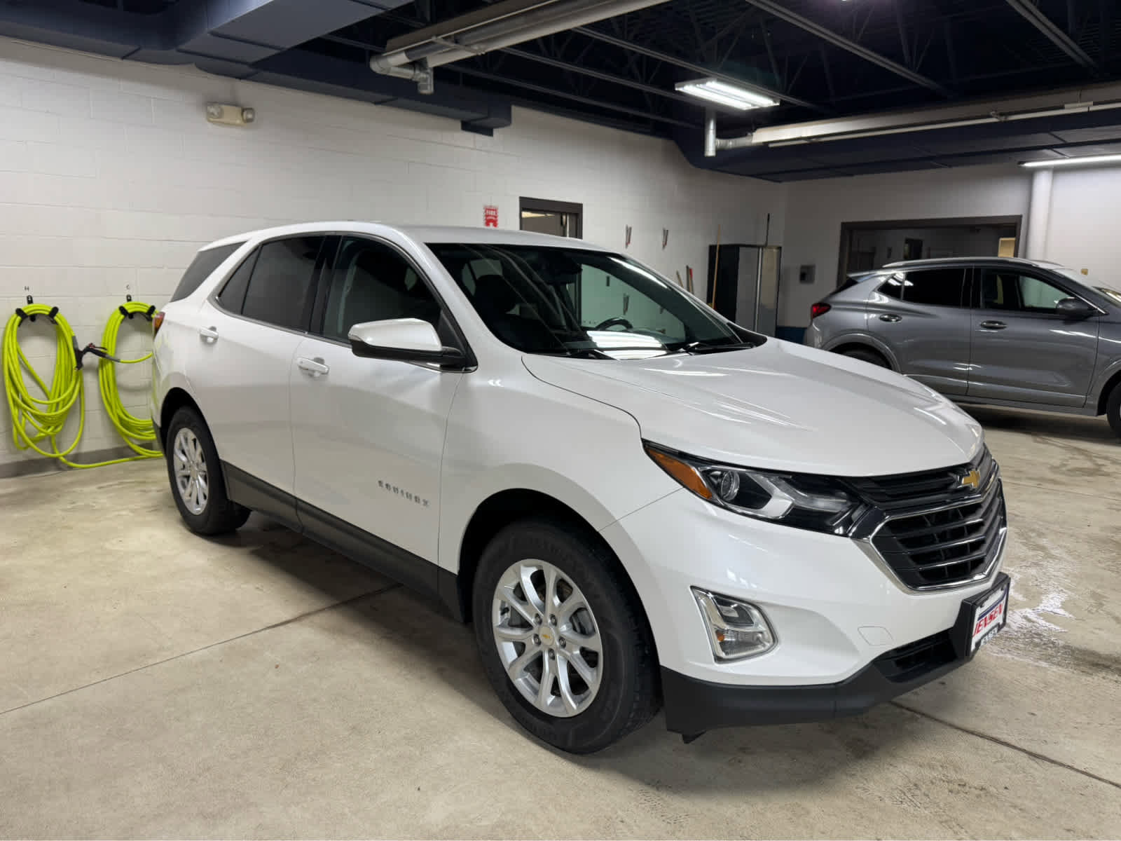 Used 2019 Chevrolet Equinox LT image 3