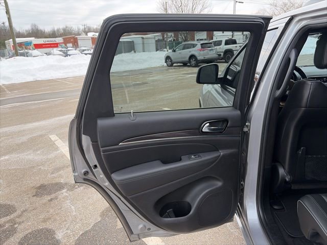 Used 2020 Jeep Grand Cherokee Overland image 15