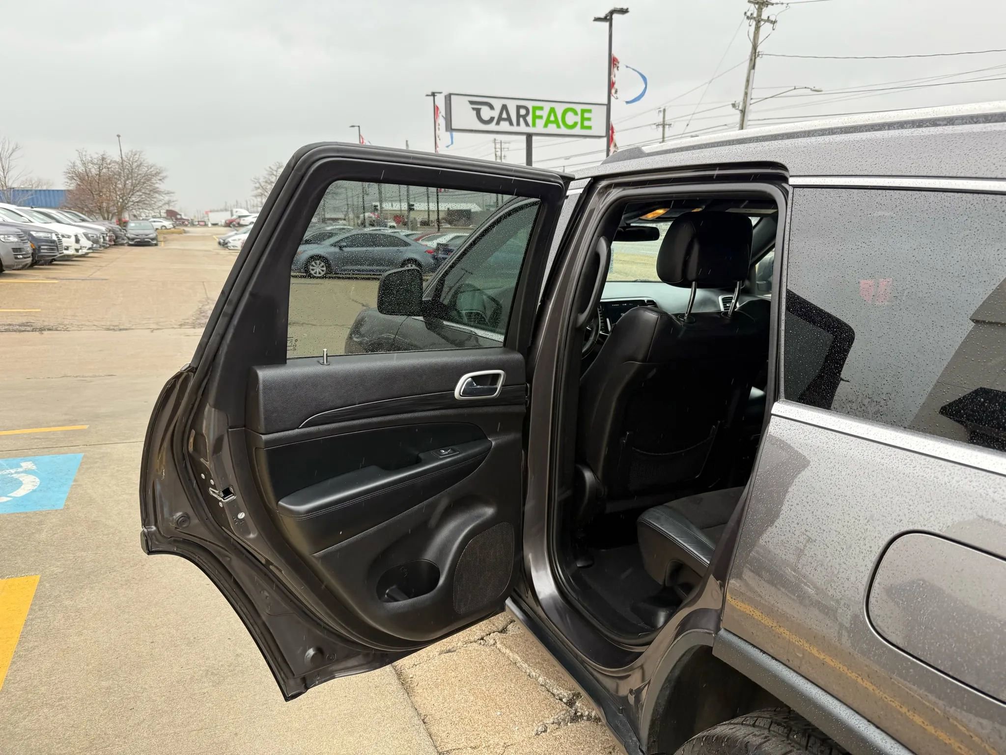 Used 2021 Jeep Grand Cherokee Laredo X image 21