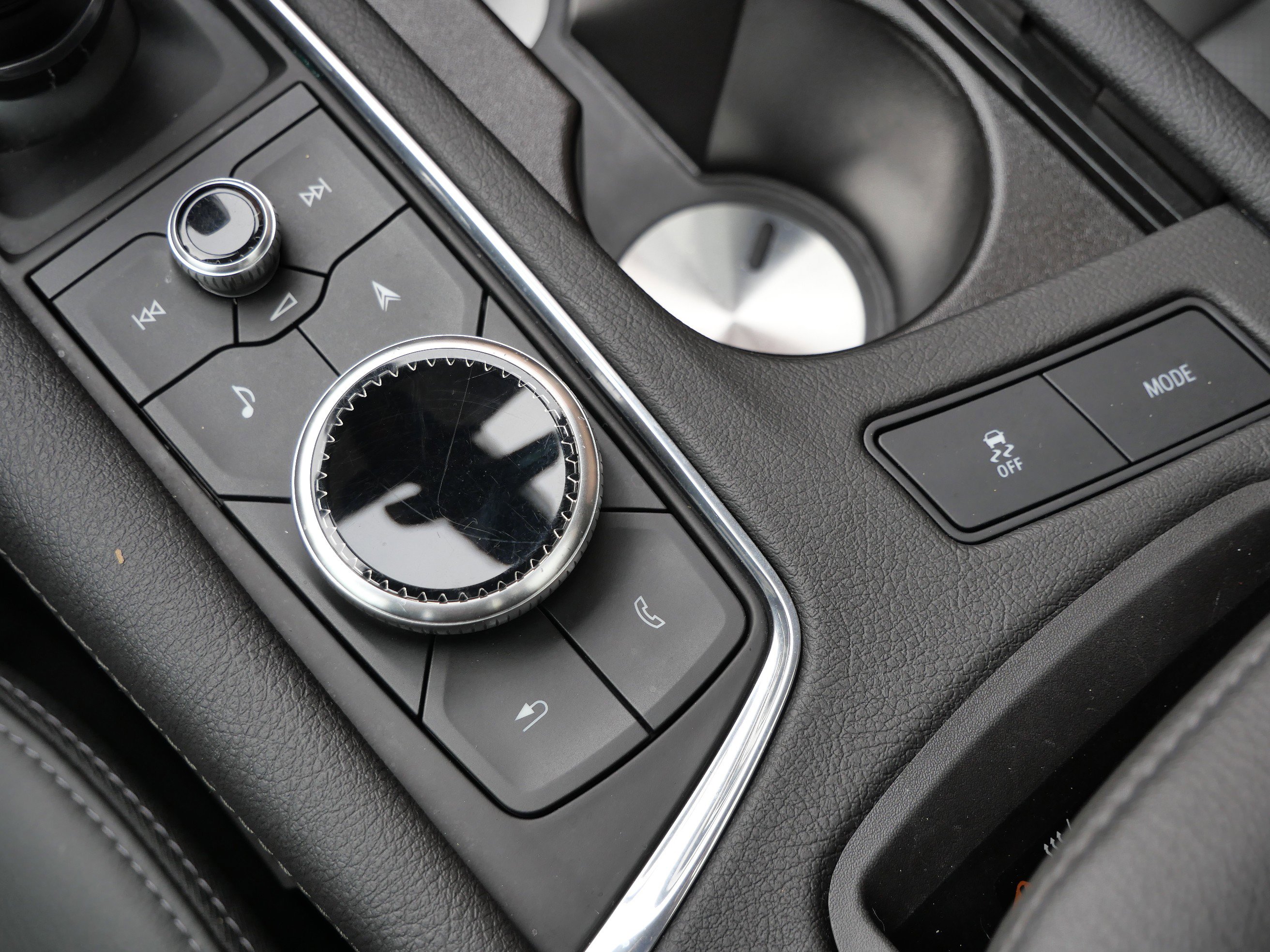 Certified 2024 Cadillac XT6 Premium Luxury w/ Technology Package image 21