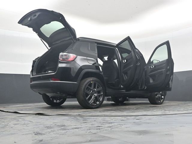 New 2026 Jeep Compass Latitude image 52