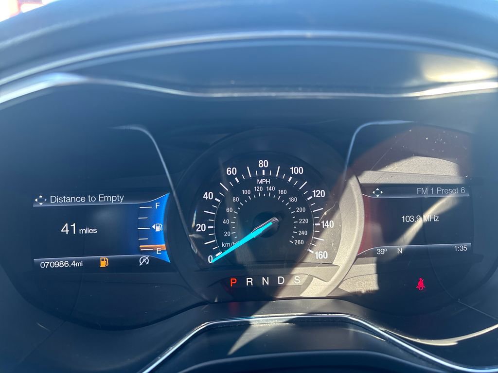 Used 2017 Ford Fusion SE w/ Equipment Group 201A image 20