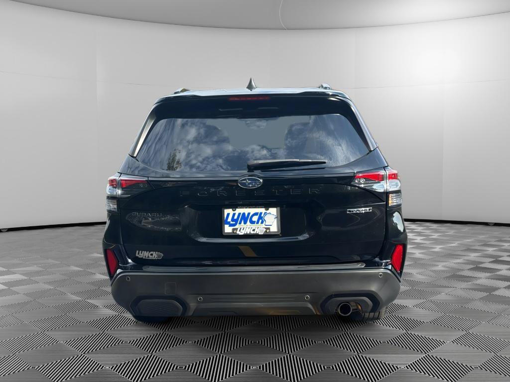 Used 2025 Subaru Forester Touring w/ Popular Package - Touring AWD/4WD image 7