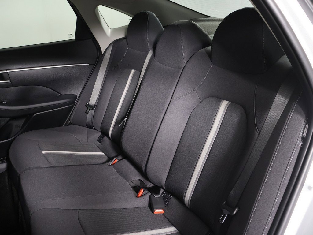 Used 2025 Hyundai Sonata SE image 26