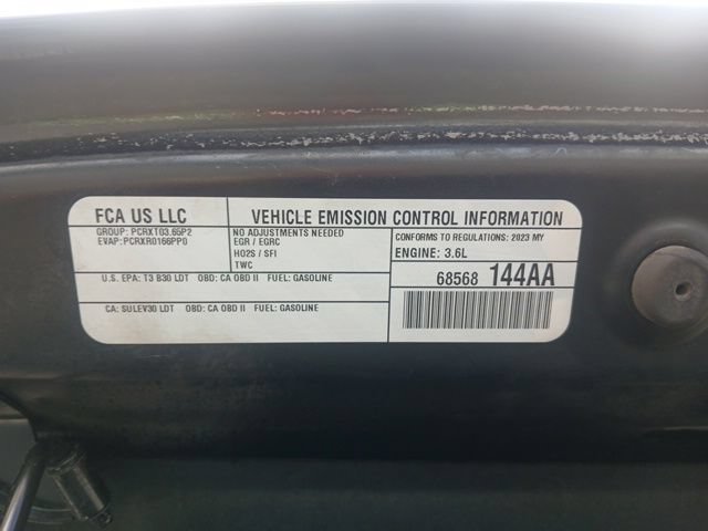 Used 2023 Jeep Gladiator Sport AWD/4WD image 45