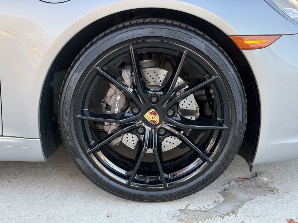 Used 2017 Porsche 911 Carrera image 19